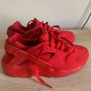Nike Air Huarache - Size 5.5Y